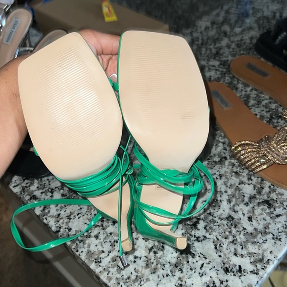 Green lace up heels ππππππππ - Picture 3 of 4
